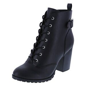 Brash lace up heeled boots